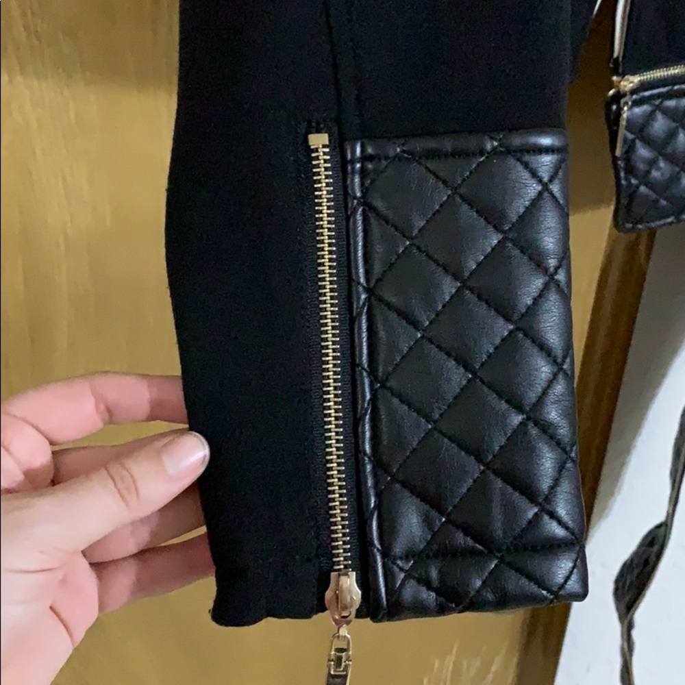 Black jacket - Picture 4 of 8